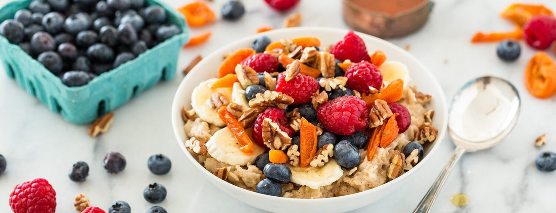 Healthy Oatmeal with Fruit and Nuts