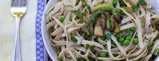 Fettuccine with Grilled Asparagus, Peas, and Lemon